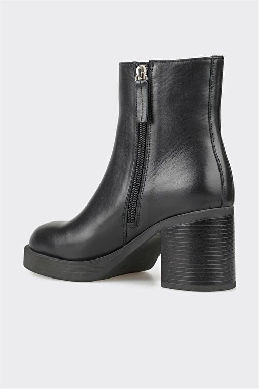 Siyah Deri Kadın Günlük Bot - Görsel 4