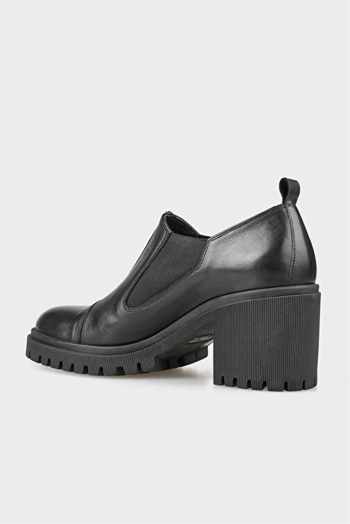 Siyah Deri Kadın Ayakkabı - Görsel 3