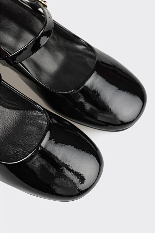 Siyah Deri Kadın Topuklu Ayakkabı - Görsel 5