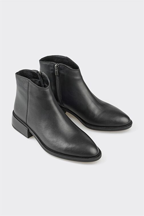 Siyah Deri Kadın Klasik Bot - Görsel 3