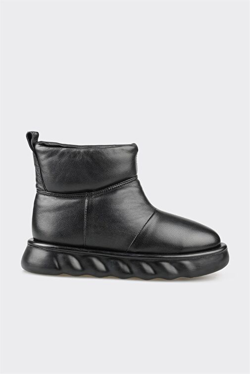 Siyah Deri Kadın Spor Bot - Görsel 2