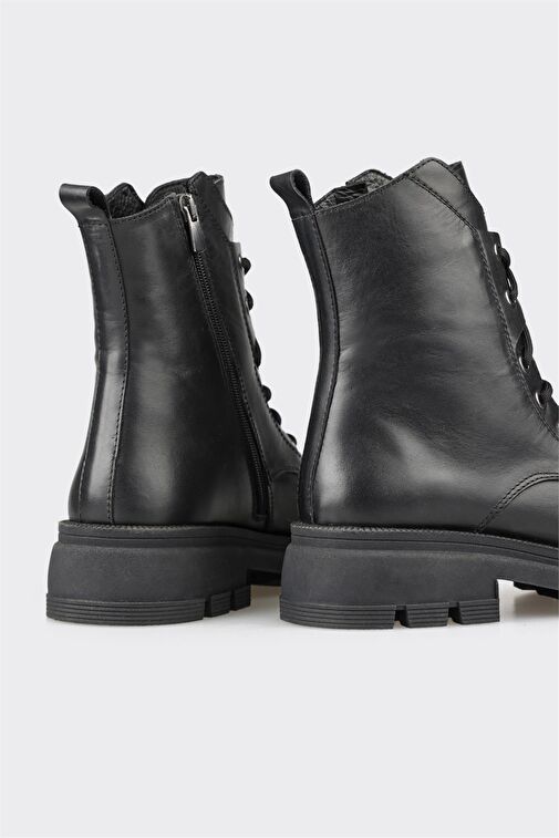 Siyah Deri Kadın Günlük Bot - Görsel 5