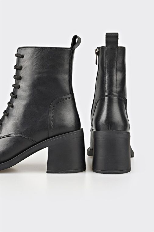 Siyah Deri Kadın Günlük Bot - Görsel 5