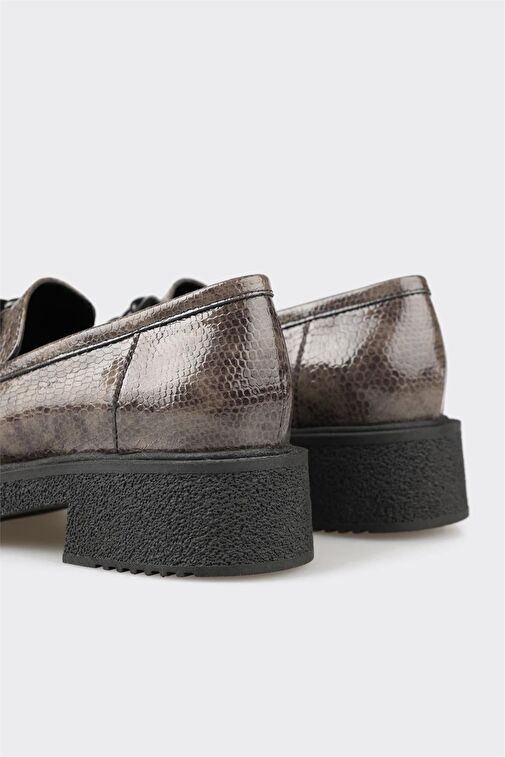 Gri Deri Kadın Loafer - Görsel 6