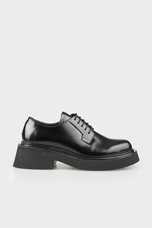 Elle Siyah Kadın Deri Günlük Ayakkabı SAHRAU - Görsel 2