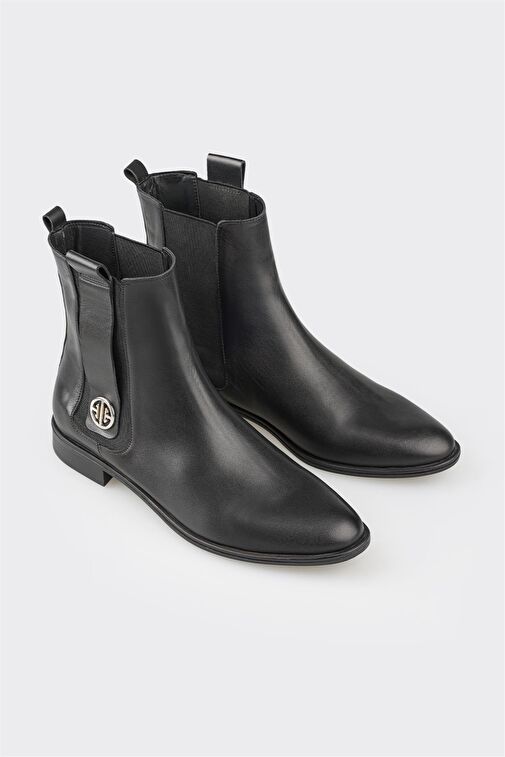 Siyah Deri Kadın Klasik Düz Bot - Görsel 4