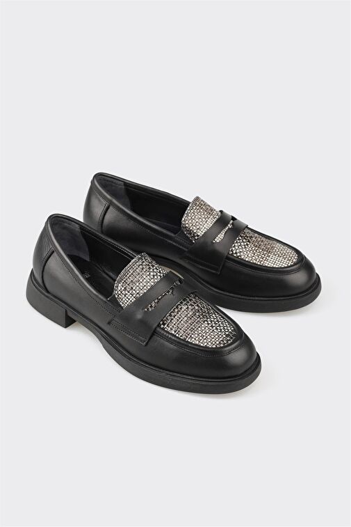 Siyah Deri Kadın Günlük Ayakkabı - Görsel 3