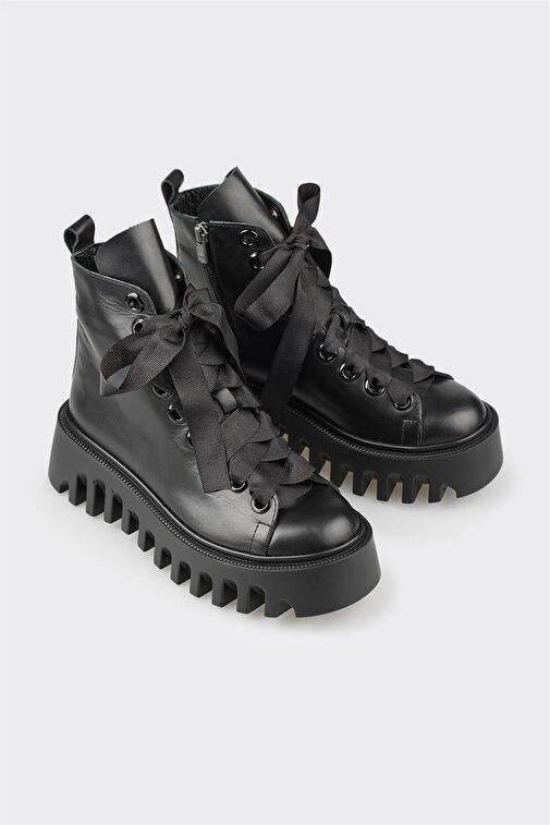 Siyah Deri Kadın Günlük Bot - Görsel 3