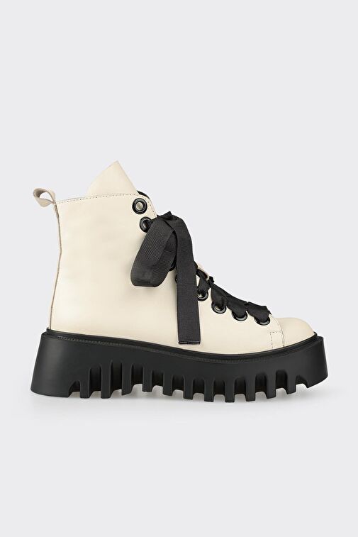 Bej Deri Kadın Günlük Bot - Görsel 2