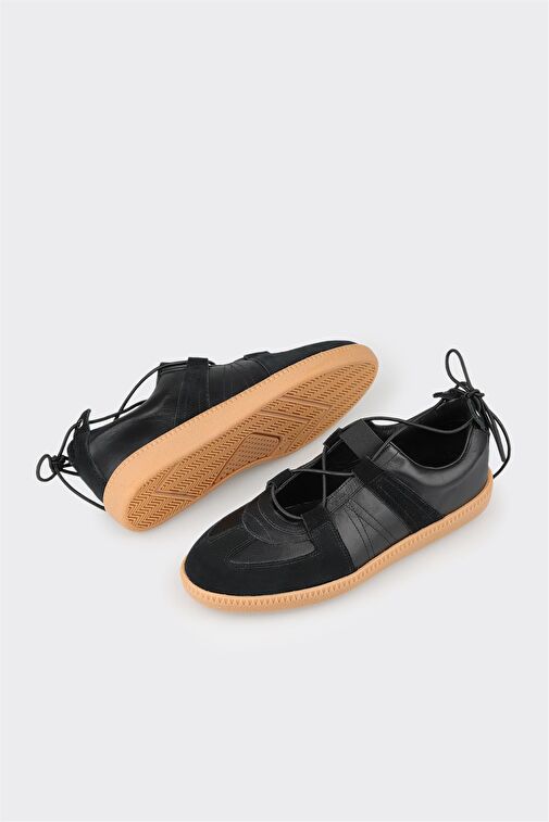 Siyah Deri Kadın Spor Ayakkabı - Görsel 4