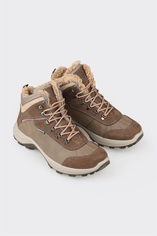 Kahve Deri Kadın Spor Bot - Görsel 3