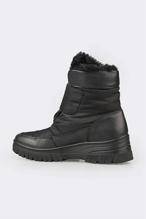 Siyah Kadın Spor Bot - Görsel 4