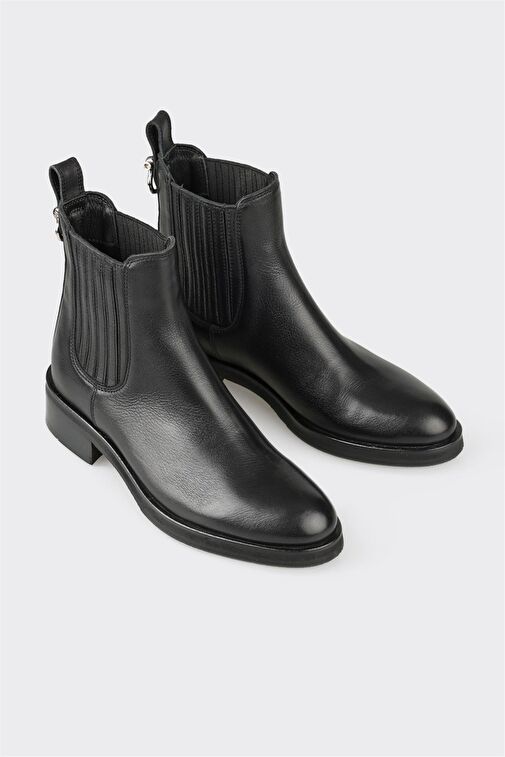 Siyah Deri Kadın Klasik Bot - Görsel 3