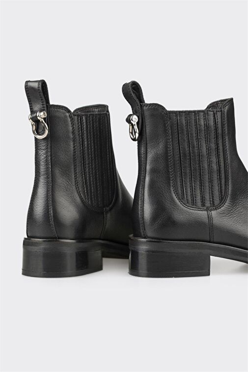 Siyah Deri Kadın Klasik Bot - Görsel 5
