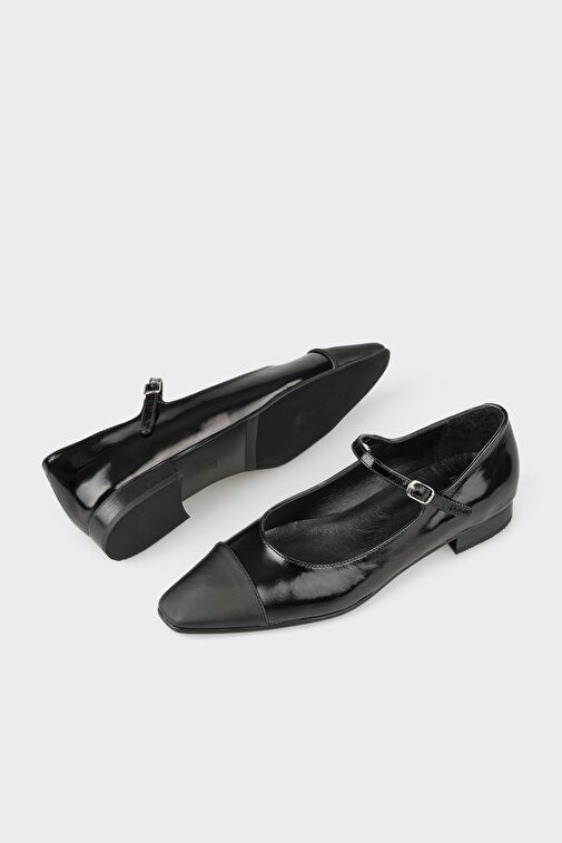 Siyah Deri Kadın Günlük Ayakkabı - Görsel 4