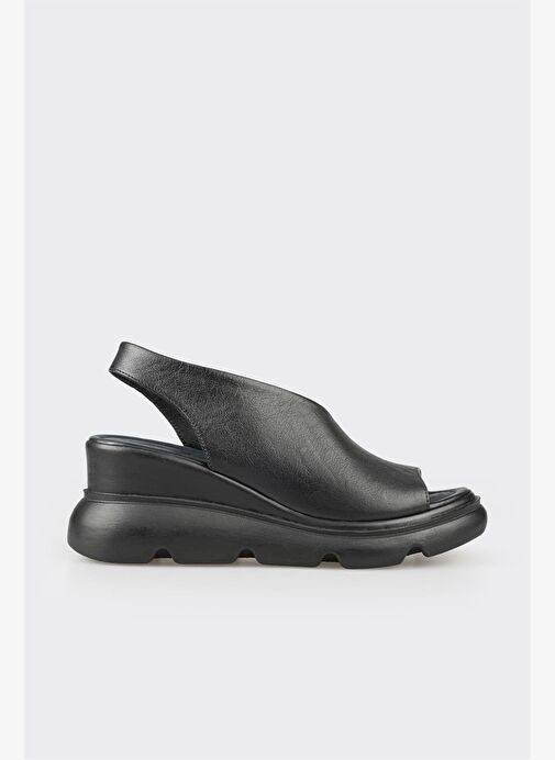 Siyah Deri Kadın Dolgu Topuklu Sandalet - Görsel 3