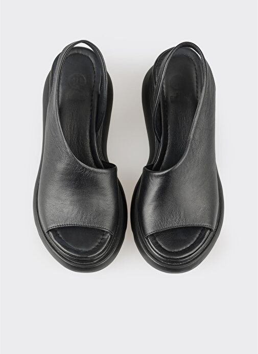 Siyah Deri Kadın Dolgu Topuklu Sandalet - Görsel 9