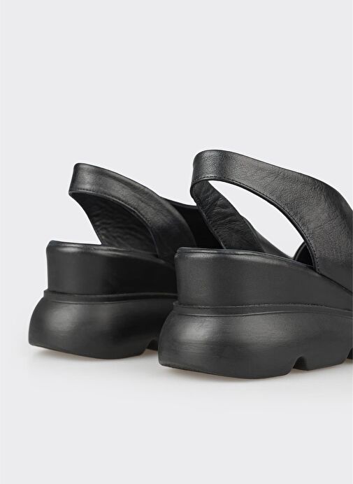 Siyah Deri Kadın Dolgu Topuklu Sandalet - Görsel 11