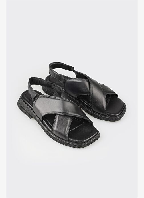 Siyah Deri Kadın Düz Sandalet - Görsel 5