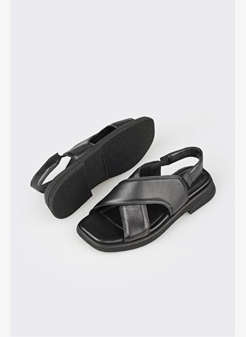 Siyah Deri Kadın Düz Sandalet - Görsel 7