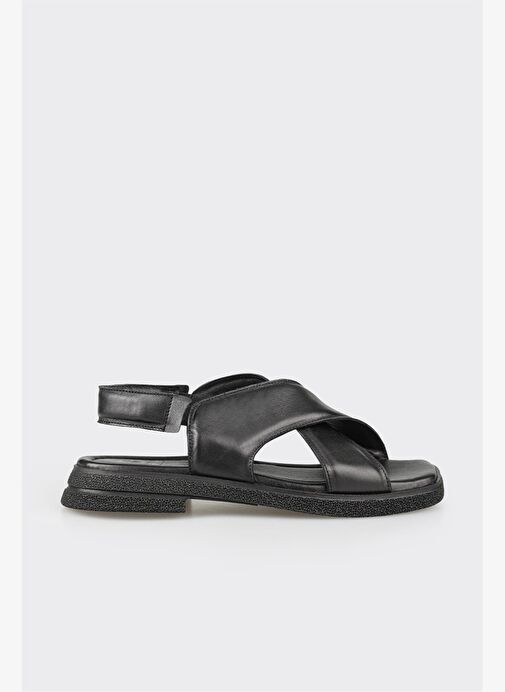 Siyah Deri Kadın Düz Sandalet - Görsel 3