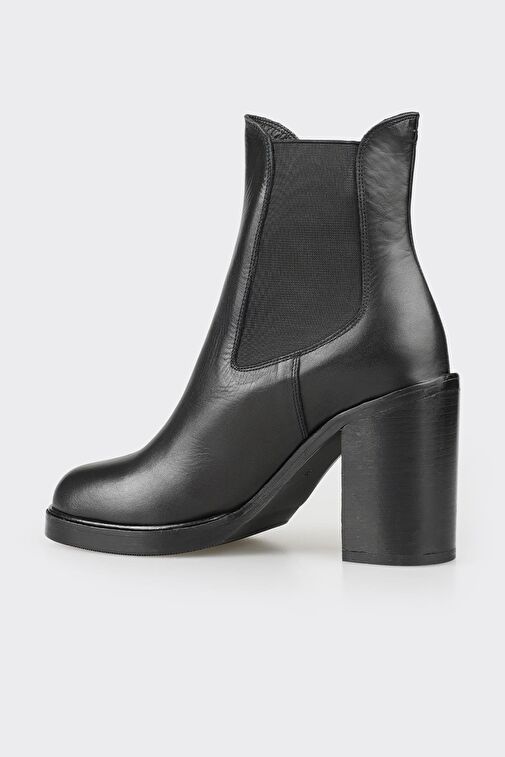 Siyah Deri Kadın Topuklu Bot - Görsel 4
