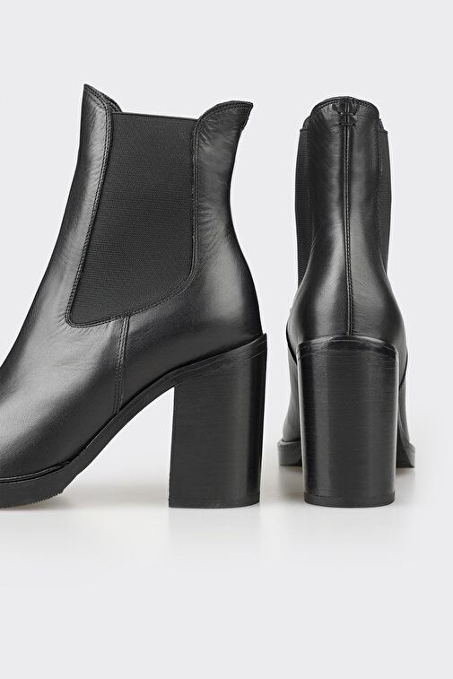 Siyah Deri Kadın Topuklu Bot - Görsel 5