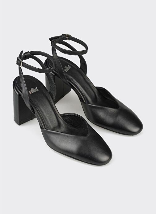 Siyah Deri Kadın Topuklu Ayakkabı - Görsel 3