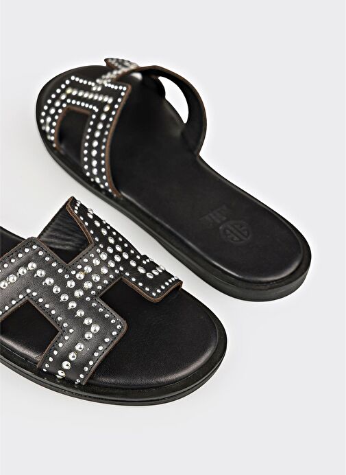 Siyah Deri Kadın Düz Terlik - Görsel 6