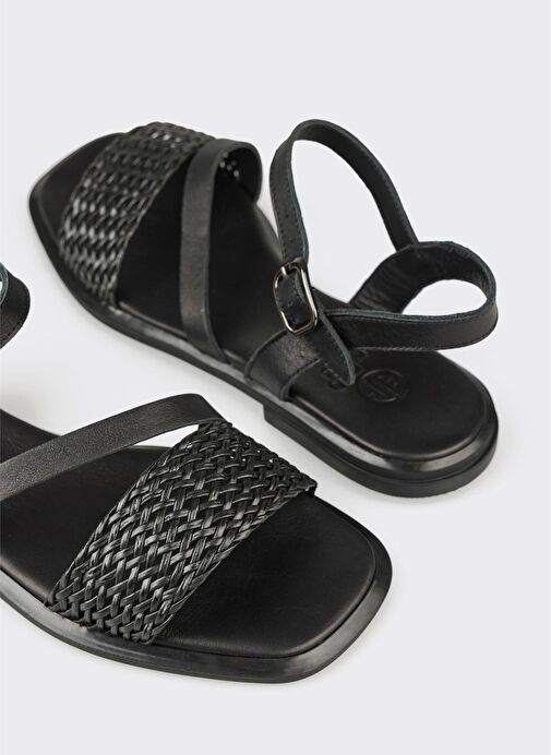 Siyah Kadın Düz Sandalet - Görsel 6