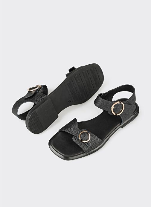 Siyah Deri Kadın Düz Sandalet - Görsel 4