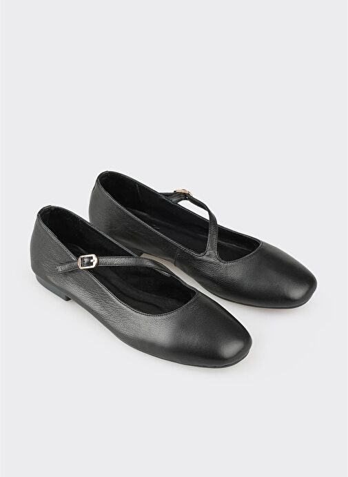 Siyah Deri Kadın Günlük Ayakkabı - Görsel 3