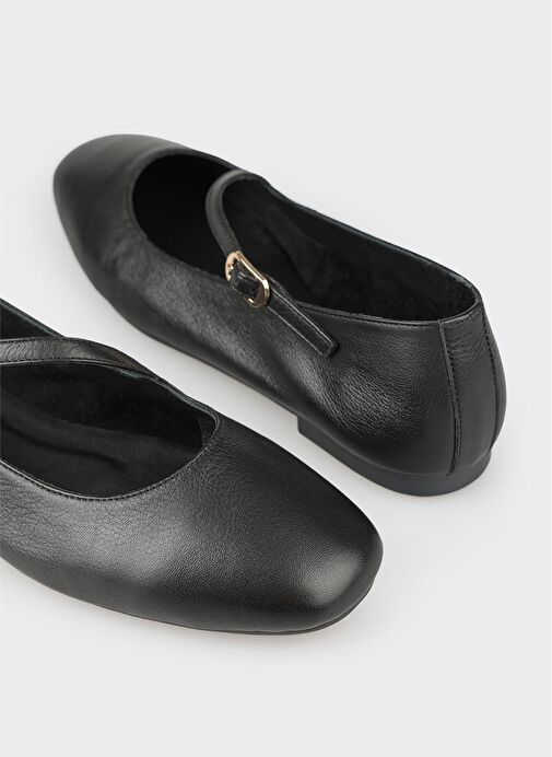 Siyah Deri Kadın Günlük Ayakkabı - Görsel 6