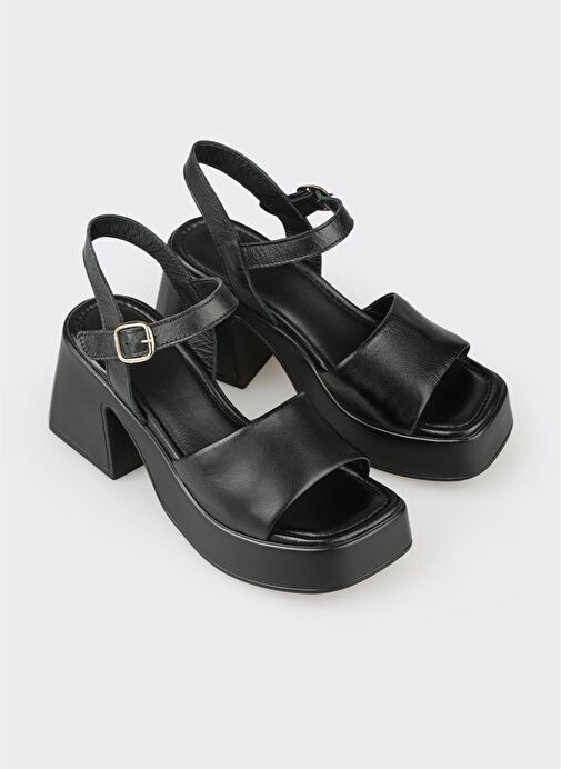 Siyah Deri Kadın Günlük Sandalet - Görsel 3
