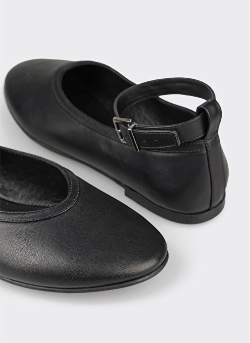 Siyah Deri Kadın Günlük Ayakkabı - Görsel 6