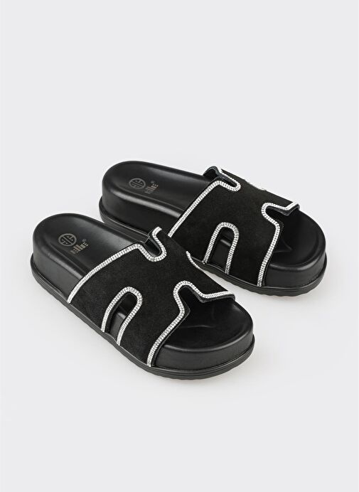 Siyah Deri Kadın Spor Terlik - Görsel 3