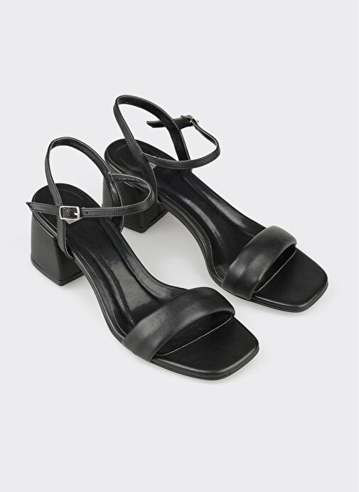 Siyah Kadın Günlük Sandalet - Görsel 3