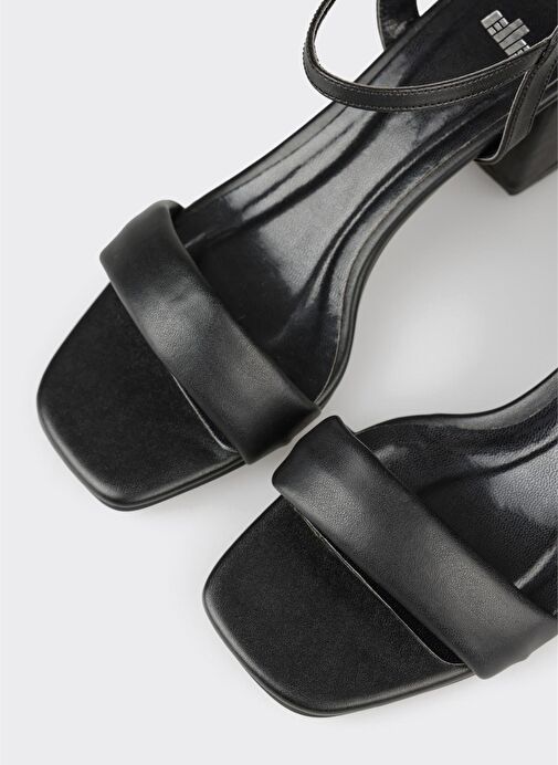 Siyah Kadın Günlük Sandalet - Görsel 5