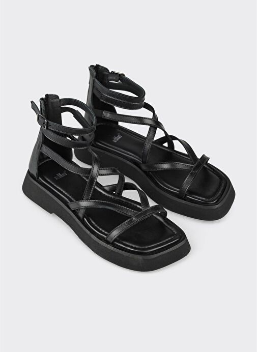 Siyah Deri Kadın Düz Sandalet - Görsel 3