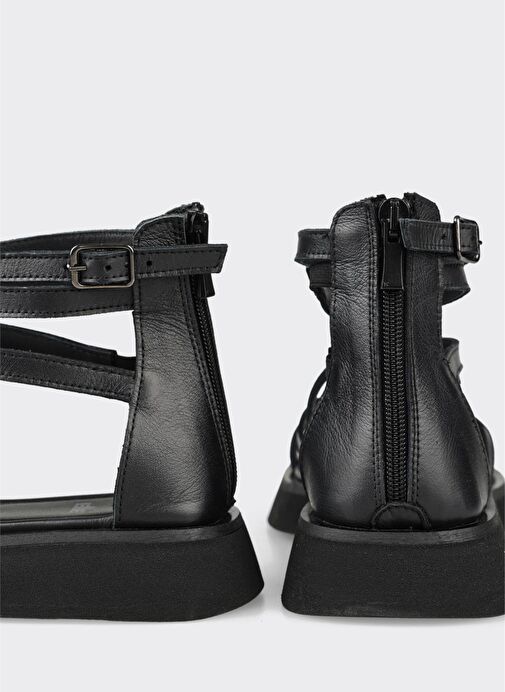 Siyah Deri Kadın Düz Sandalet - Görsel 5