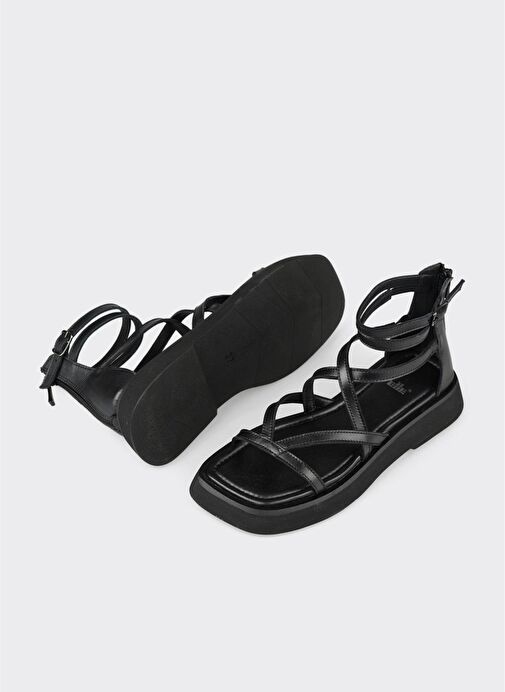 Siyah Deri Kadın Düz Sandalet - Görsel 4