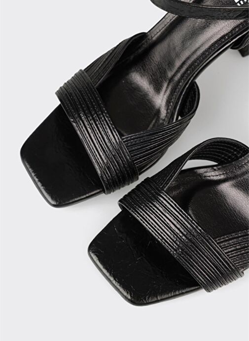 Siyah Kadın Topuklu Sandalet - Görsel 5