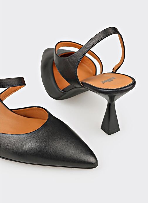 Siyah Deri Kadın Topuklu Ayakkabı - Görsel 5