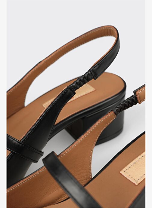 Siyah Deri Kadın Topuklu Ayakkabı - Görsel 5