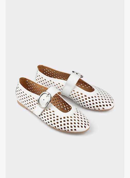 Beyaz Deri Kadın Günlük Ayakkabı - Görsel 4