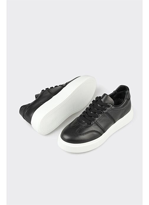 Siyah Deri Kadın Spor Ayakkabı - Görsel 4