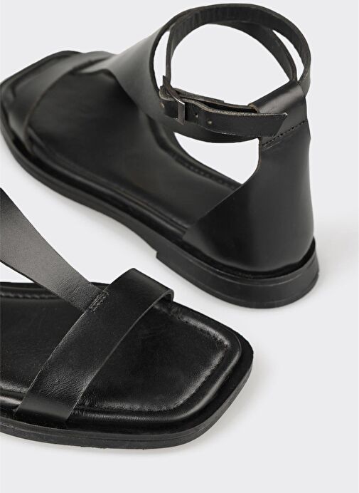 Siyah Deri Kadın Düz Sandalet - Görsel 6