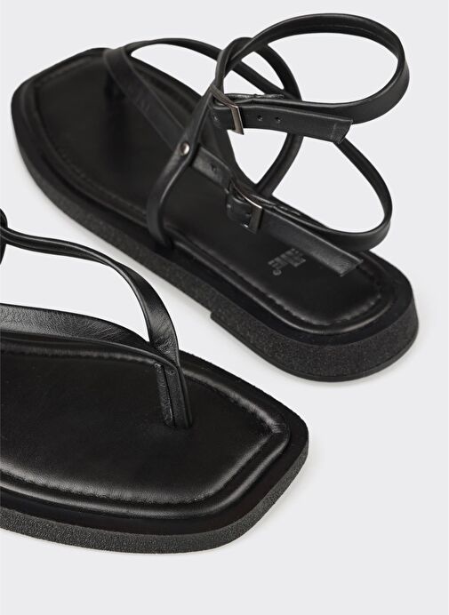 Siyah Deri Kadın Parmak Arası Sandalet - Görsel 9