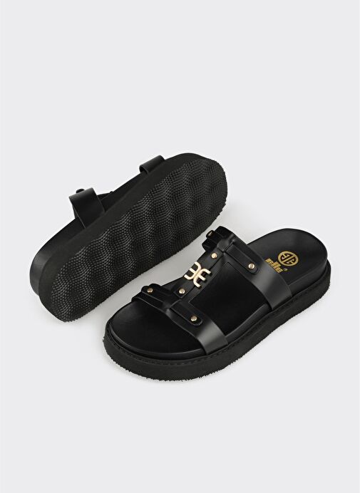 Siyah Deri Kadın Spor Terlik - Görsel 4