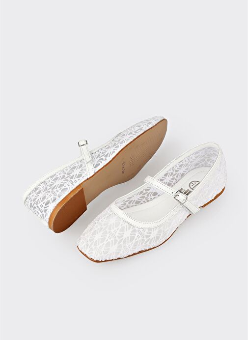 Beyaz Kadın Günlük Ayakkabı - Görsel 4